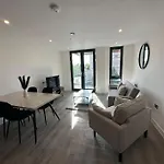 Luxury Central York Apartment